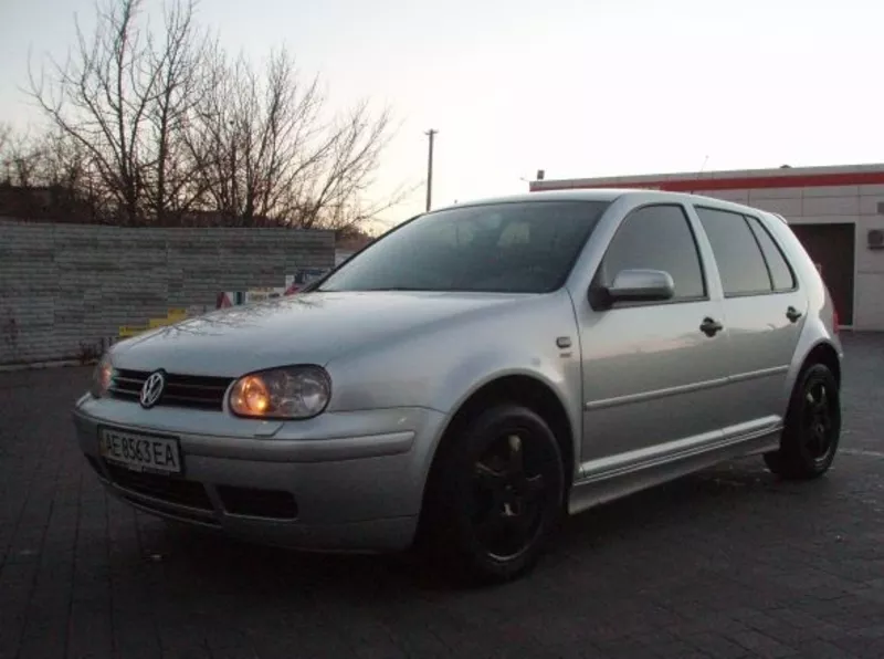 Volkswagen Golf 4, 2004--4000$ 2