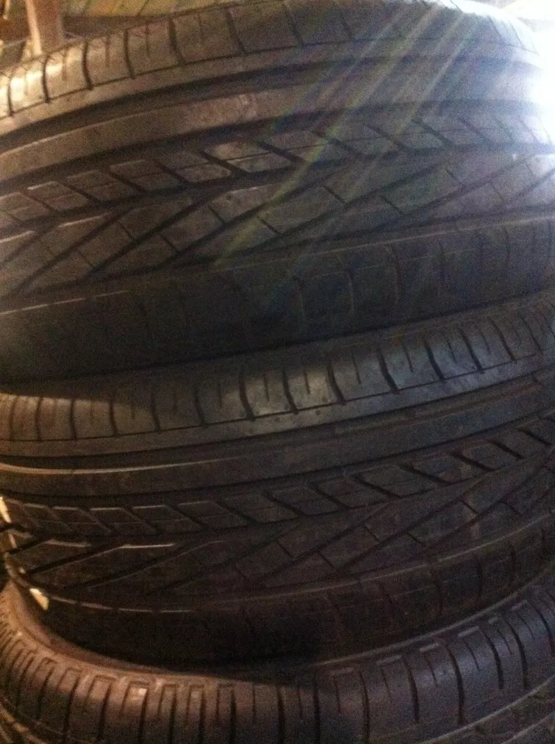 Goodyear Excellence 235/45/17 - 8 мм - 2 шт.