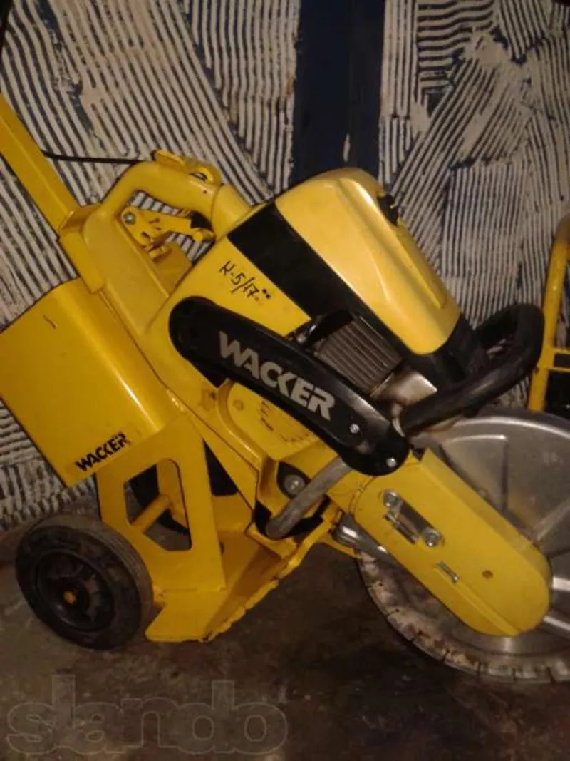 Бензиновая дисковая пила Wacker Neuson. BTS1035 L3, 10кг