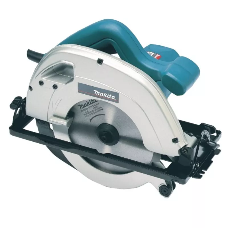 Дисковая пила MAKITA 5704R (190 мм)