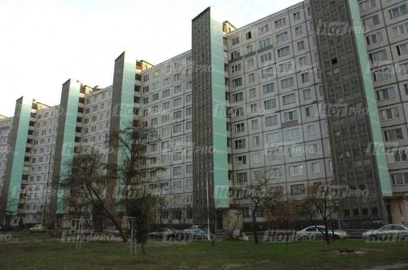 Посуточно 2 ком квартира в Киеве возле метро Дарница Малышко 3