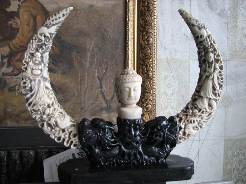 Восстановление изделий,  статуэток,  сувениров из дерева,  слоновой кости,  перлам