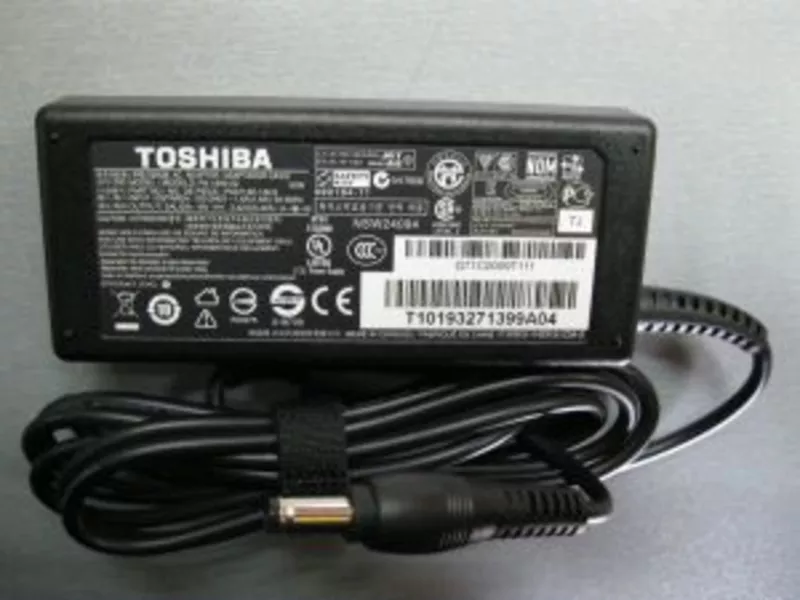 Продаю зарядное устройство от ноутбука TOSHIBA Satellite A205