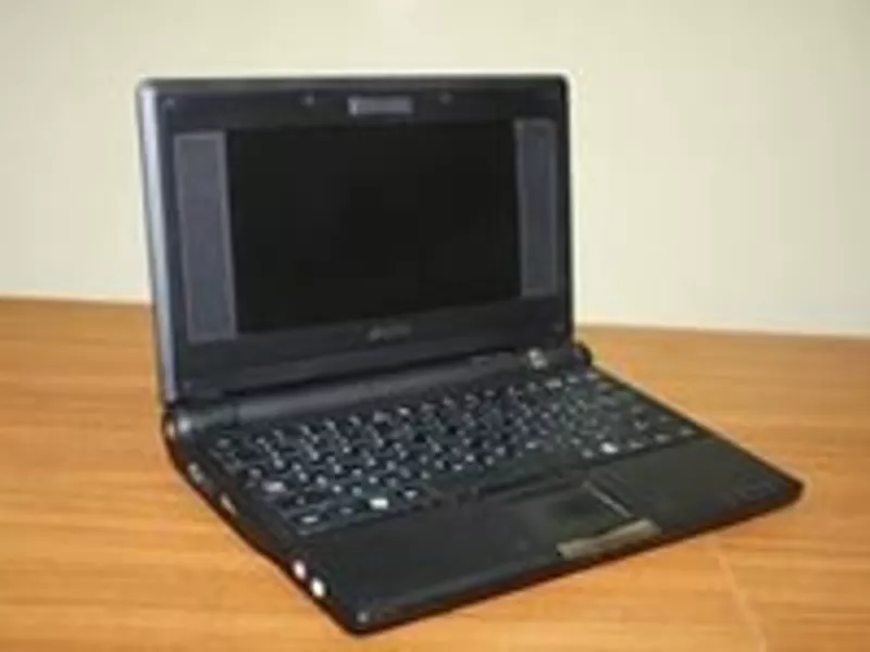 Продам нерабочий ноутбук Asus Eee Pc 4G на запчасти.