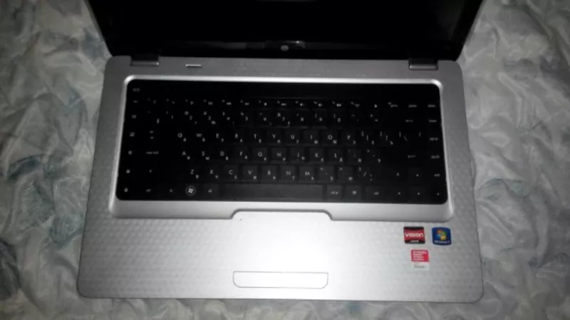 Продаю нерабочий ноутбук HP G62-b51SR на запчасти