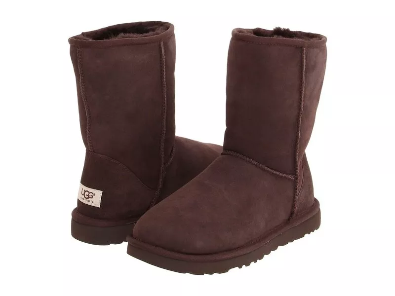 UGG Classic Short Chocolate 