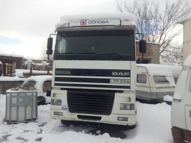 Тягач DAF 95 XF