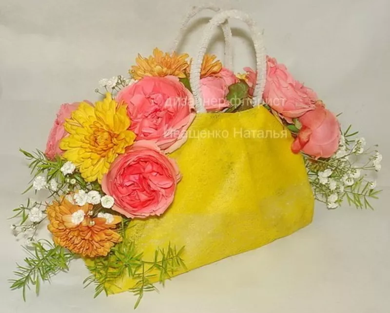 Букет-сумка из цветов 4