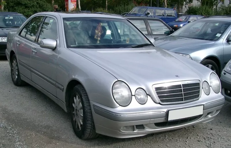 Разборка Mercedes W210 и S210