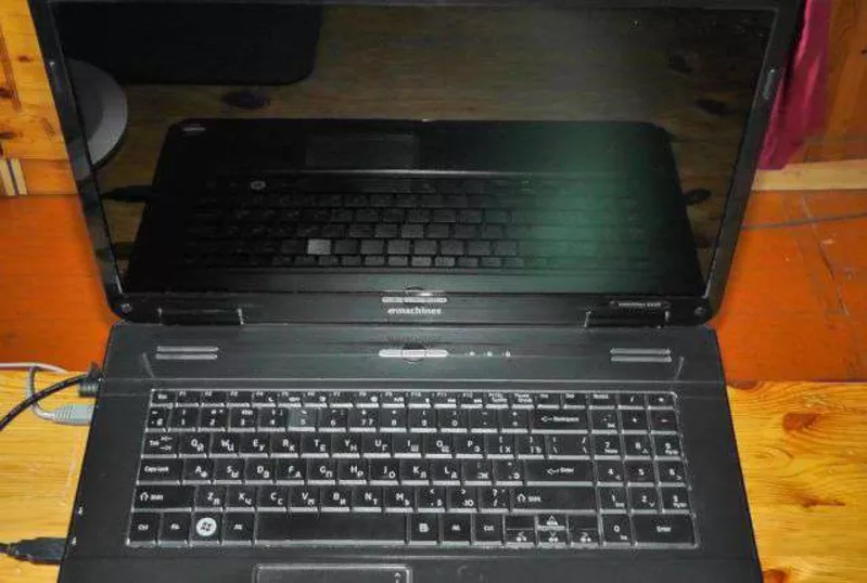 Продам на запчасти нерабочий ноутбук Emachines G630 ( разборка и устан