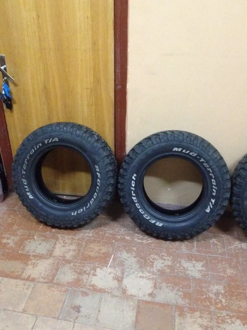 4 шины (б/у)всезенные  BFgoodrich 225/75 r16.