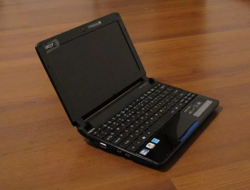 ноутбук Acer Aspire One 532h на разборку