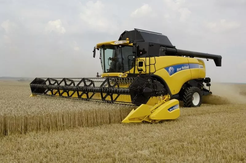 Комбайн NEW HOLLAND CX 8080