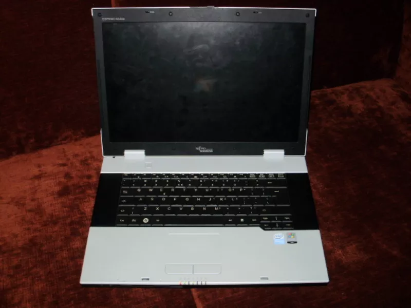 Нерабочий ноутбук Fujitsu-Siemens Esprimo V6535.