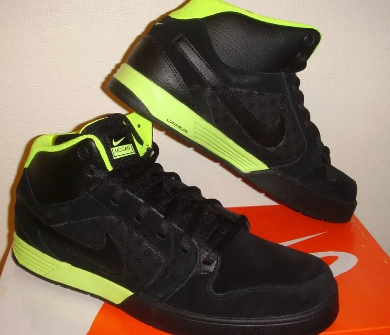 Продам Кроссовки-сникерсы Nike Mogan Mid 3 по стельке 29, 5см