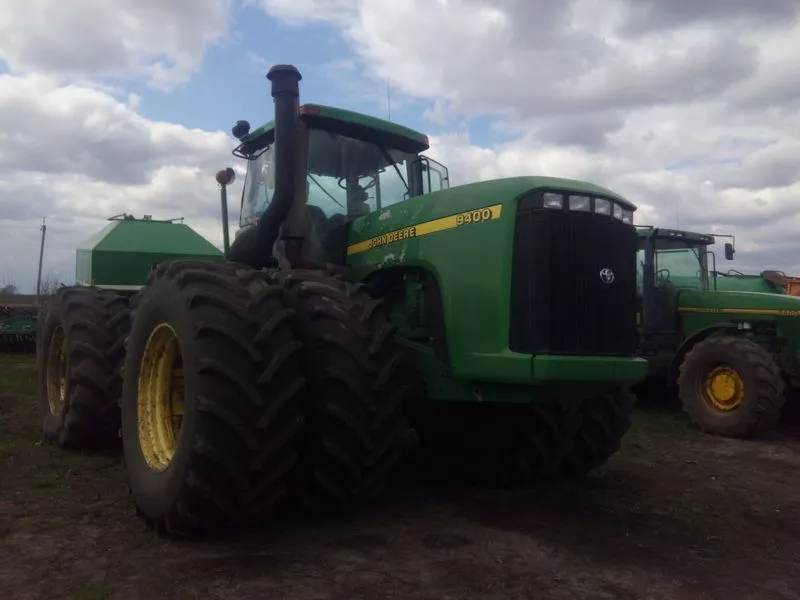 Трактор колесный JOHN DEERE 9400