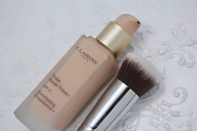 Тональный крем Clarins Teint Haute Tenue+ 