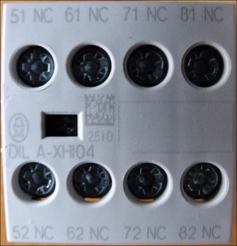 Блок вспомогательных контактов Moeller DILA-XHI04 2