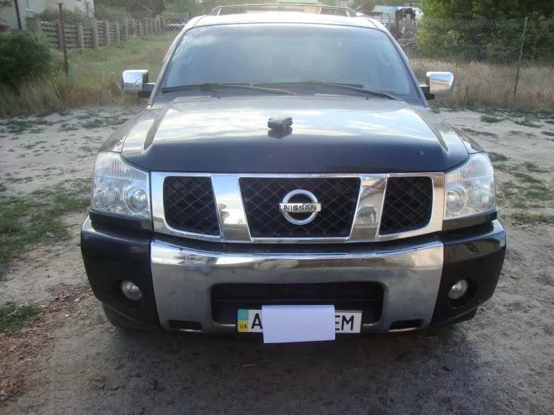 Продам внедорожник  Nissan Armada 5.6 V8 2004