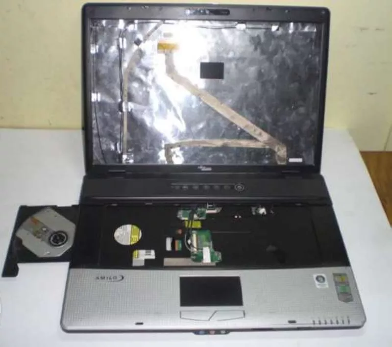 Продам корпус от ноутбука  Fujitsu Amilo Pa 2548 (в отличном состоянии