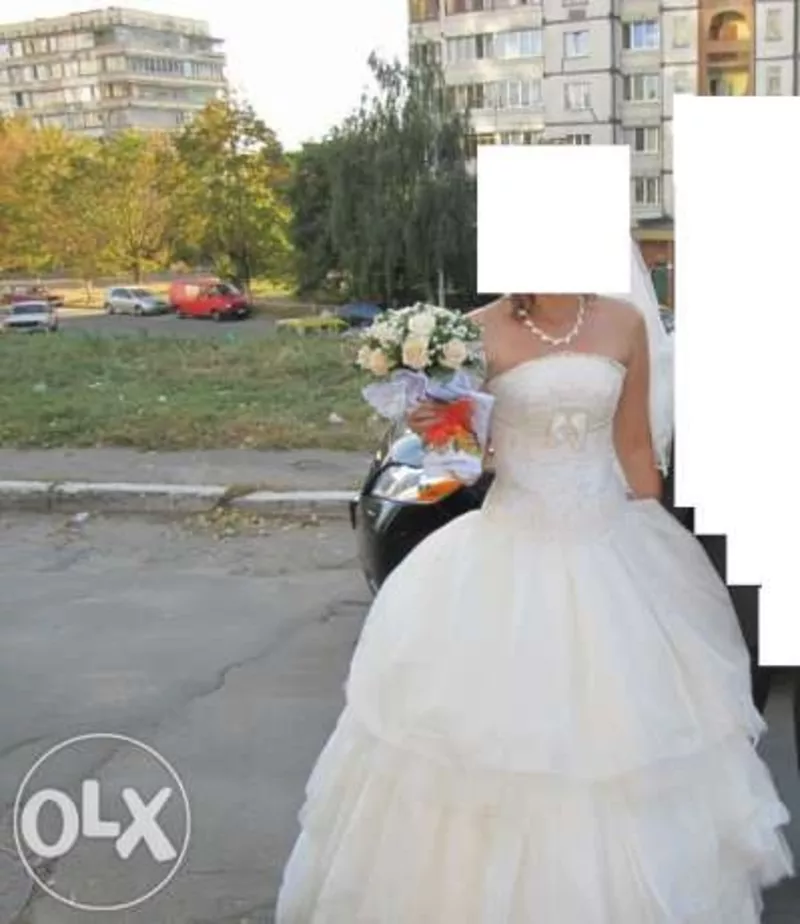 Продам б/у эксклюзивное свадебное платье 