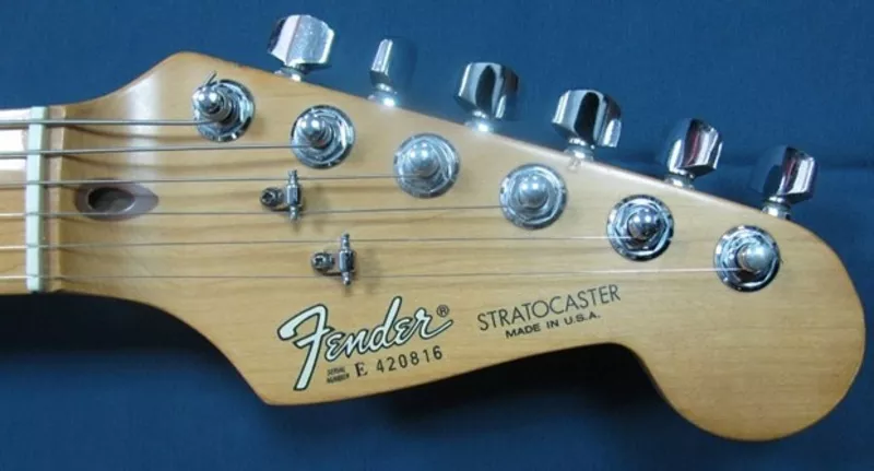 Fender Stratocaster American Standard,  made in U.S.A.1981год 3