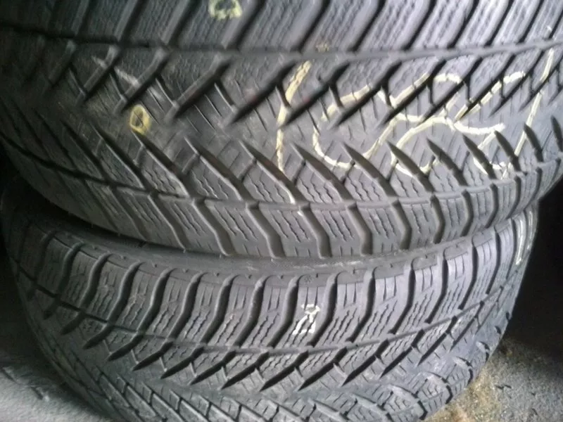 Продам 2 колеса GoodYear 225/50/17