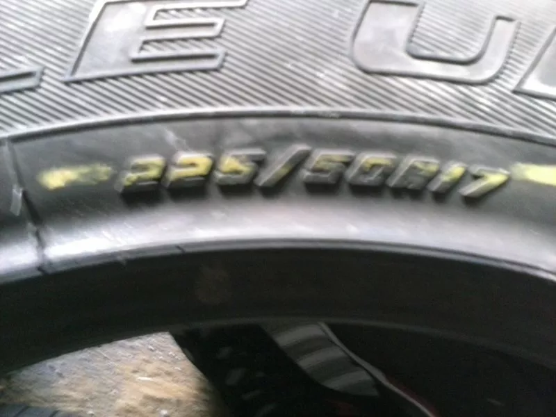 Продам 2 колеса GoodYear 225/50/17 4