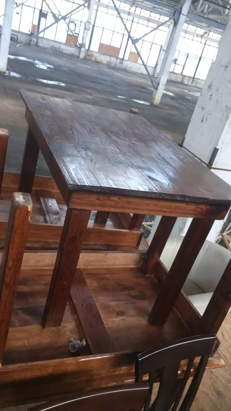 Продаются бу деревянные столы для кафе,  столовых,  баров