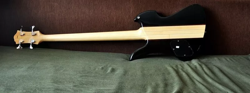 Продам свою бас- гитару B.C.Rich Heritage Classic Mockingbird Bass (HC 4