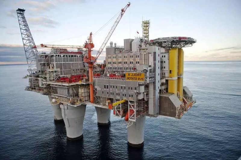 На нефтеплатформы 