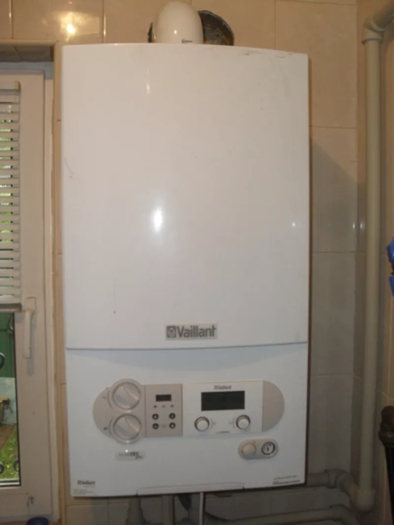 Продам Газовый котел Vaillant atmoTEC pro