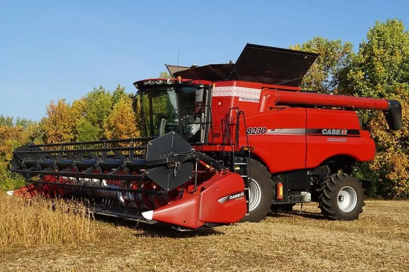 КОМБАЙН ЗЕРНОЗБИРАЛЬНИЙ CASE IH AXIAL FLOW 8230