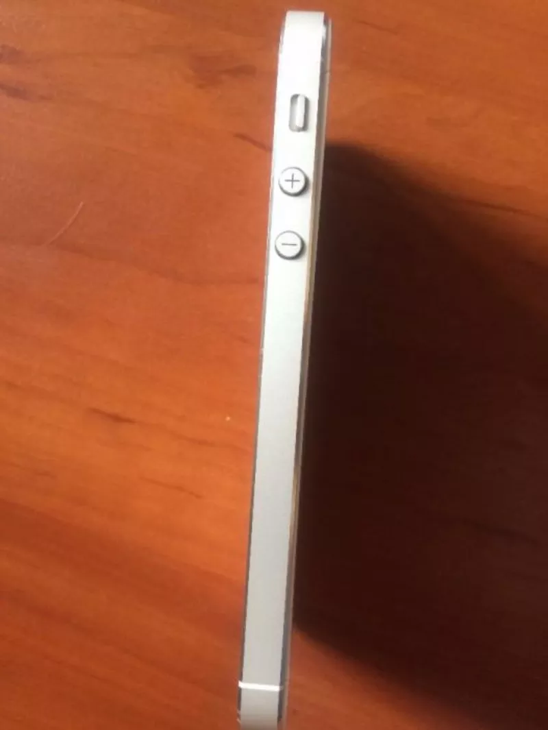 Продам iphone 5 White Neverlock 3