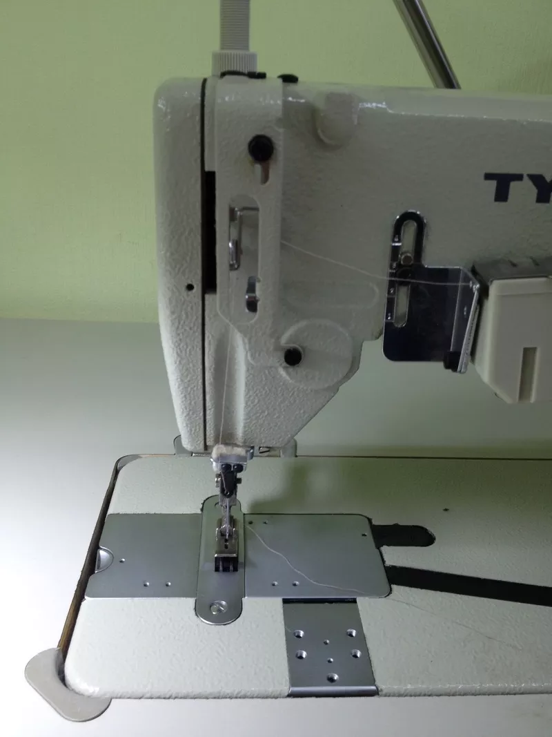 Продам швейную машину TYPICAL GK0056-3 5