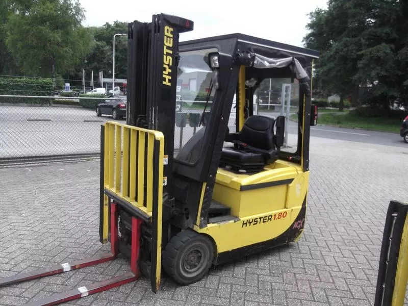 Продам электро погрузчик Hyster J1.80XMT