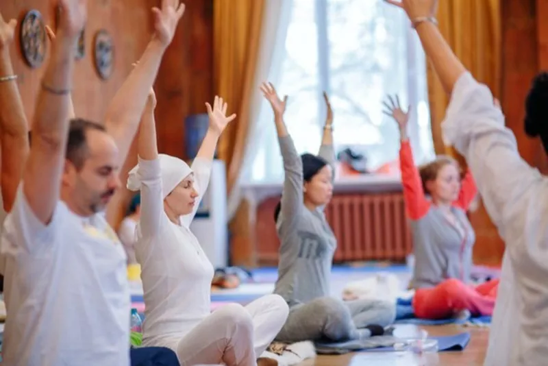 Йога для начинающих после работы в Киеве