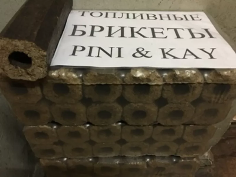 Паливні (дубові) брикети (євродрова) Pini Kay (Піні Кей) з пресованої  2