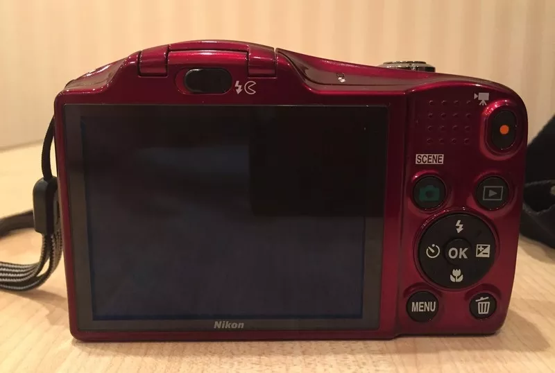 Продам циф.фотоаппарат Nikon Coolpix L610 Red + чехол + флешка на 32GB 3