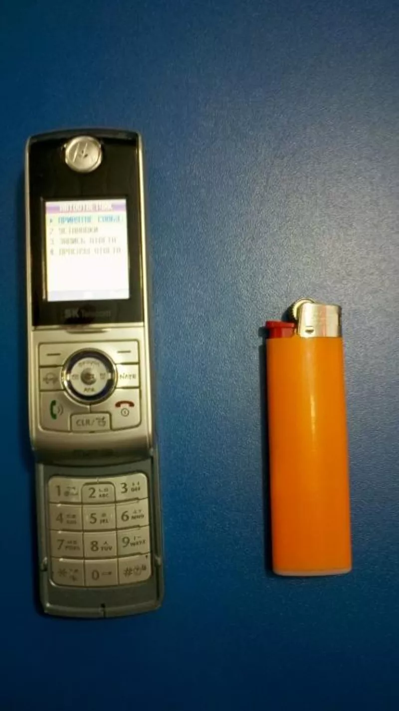 Продам миниатюрный CDMA телефон Motorola MS400 3