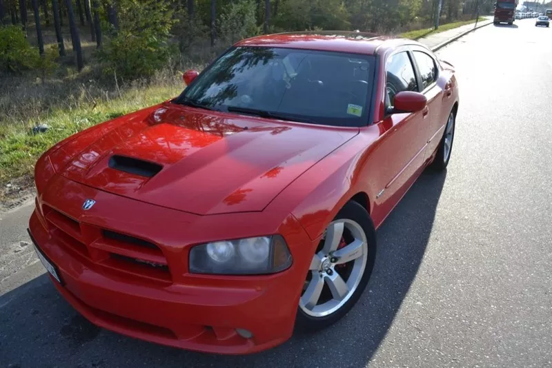 Продам Dodge Charger SRT 8 Hemi 6.1 L 7