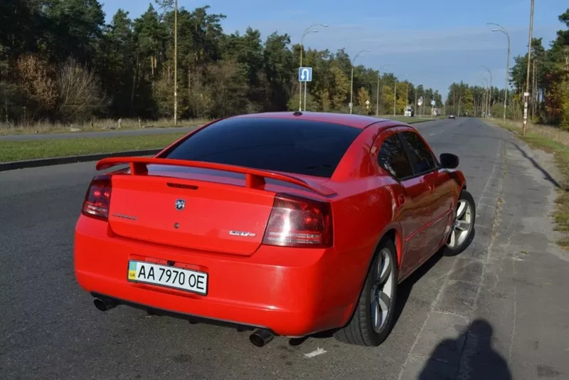 Продам Dodge Charger SRT 8 Hemi 6.1 L 9