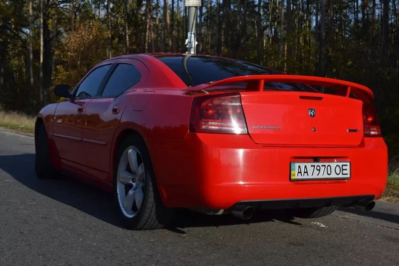 Продам Dodge Charger SRT 8 Hemi 6.1 L 11