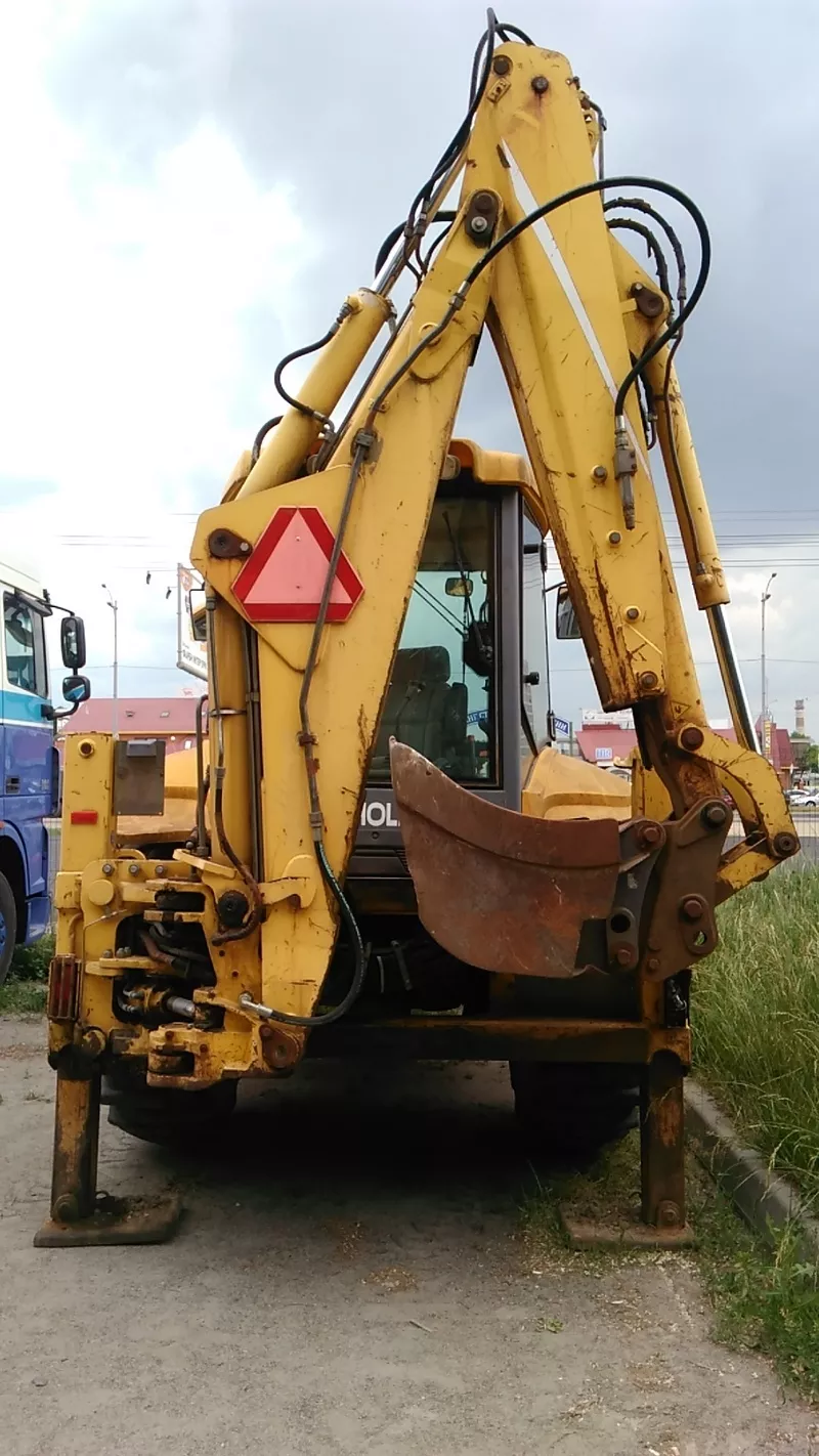 Продажа   New Holland  LB110          6