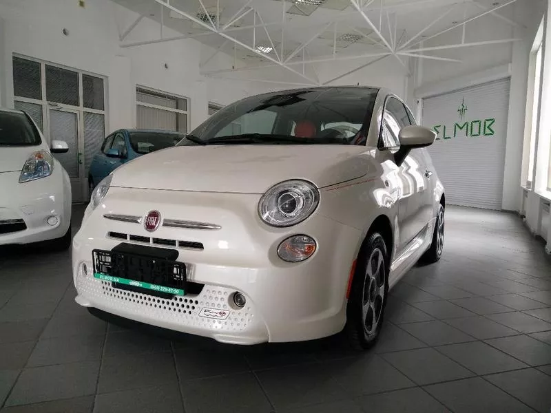 Электромобиль Fiat 500E