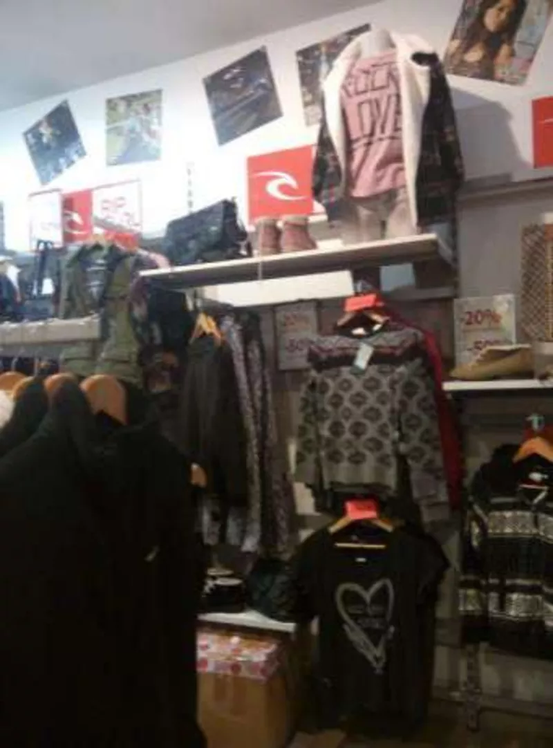 Продам торговое оборудование (стеллажи) для секонд хенда Seckond Hand 4