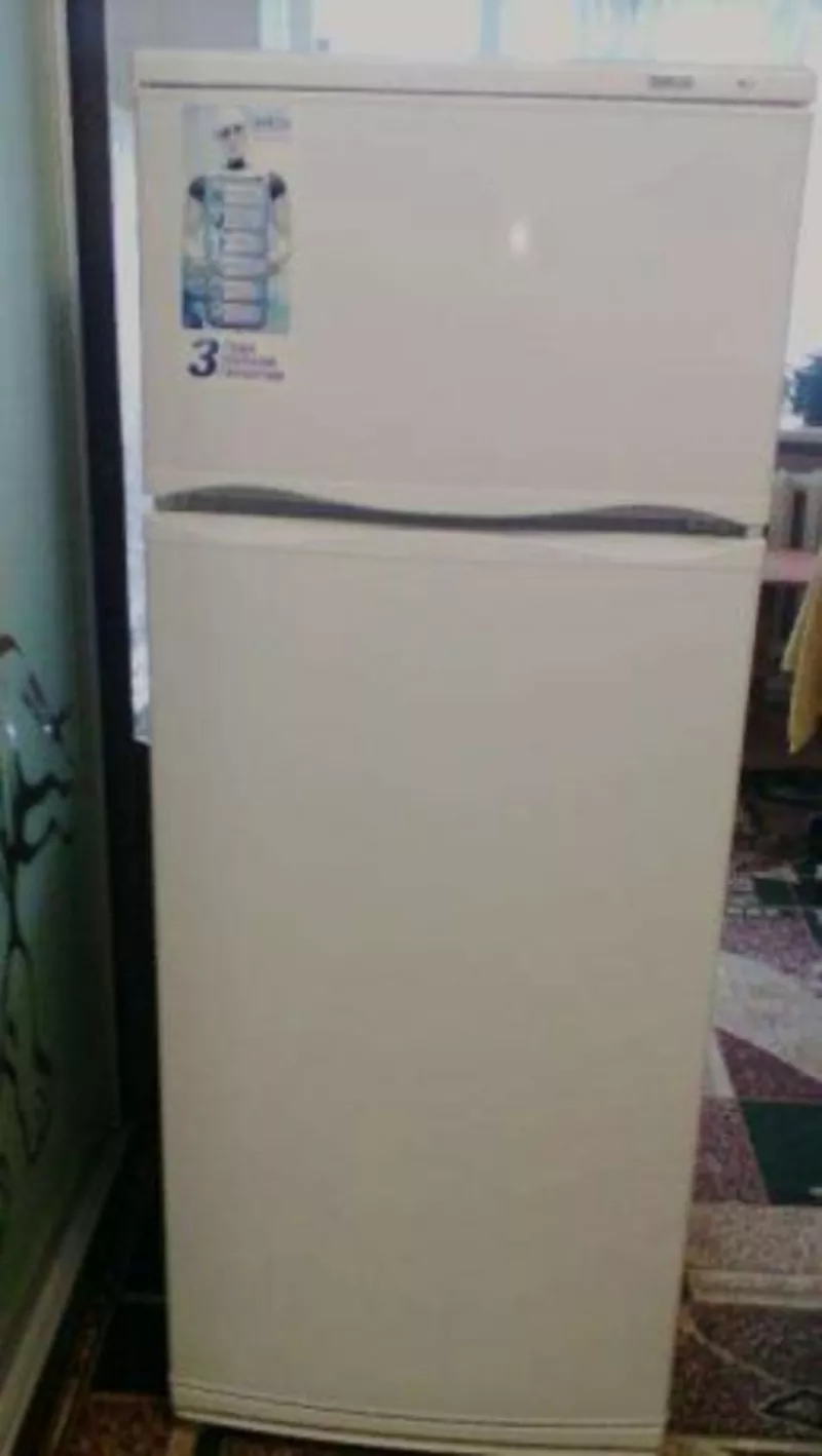 Продам холодильник Атлант 2