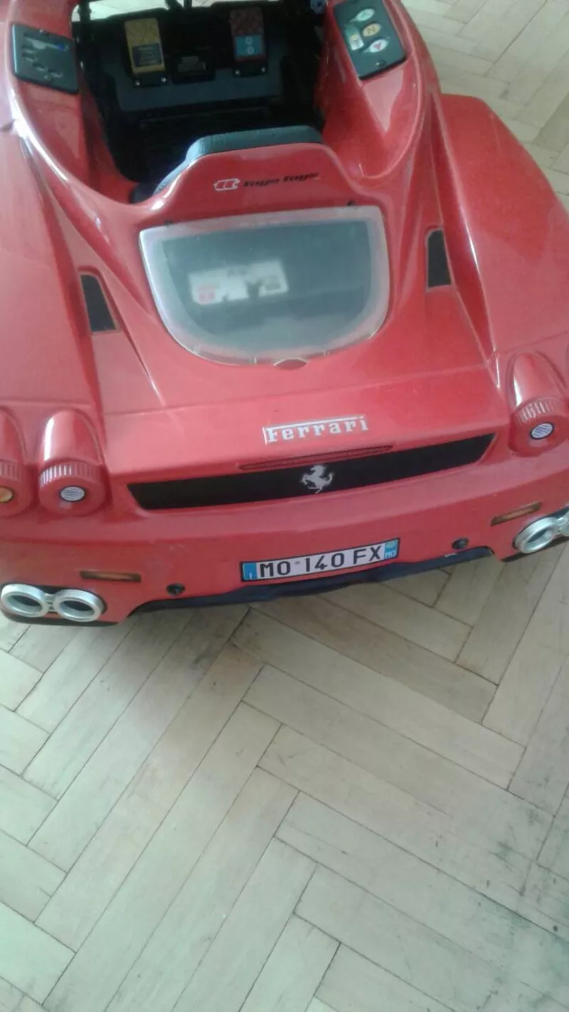 Электромобиль Ferrari 4
