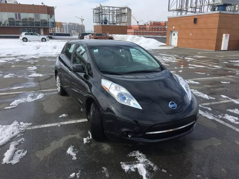 Продам Nissan Leaf в идеальном состоянии