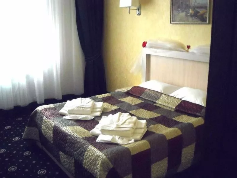 Отель 46 номеров в Киеве. Общая площадь 3000 м2. 2